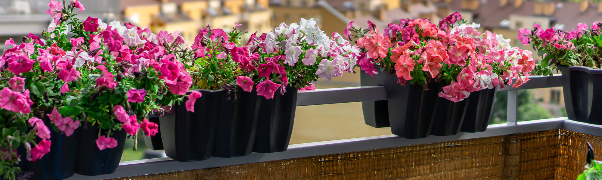 Un balcon et une terrasse tout en couleurs | -20%