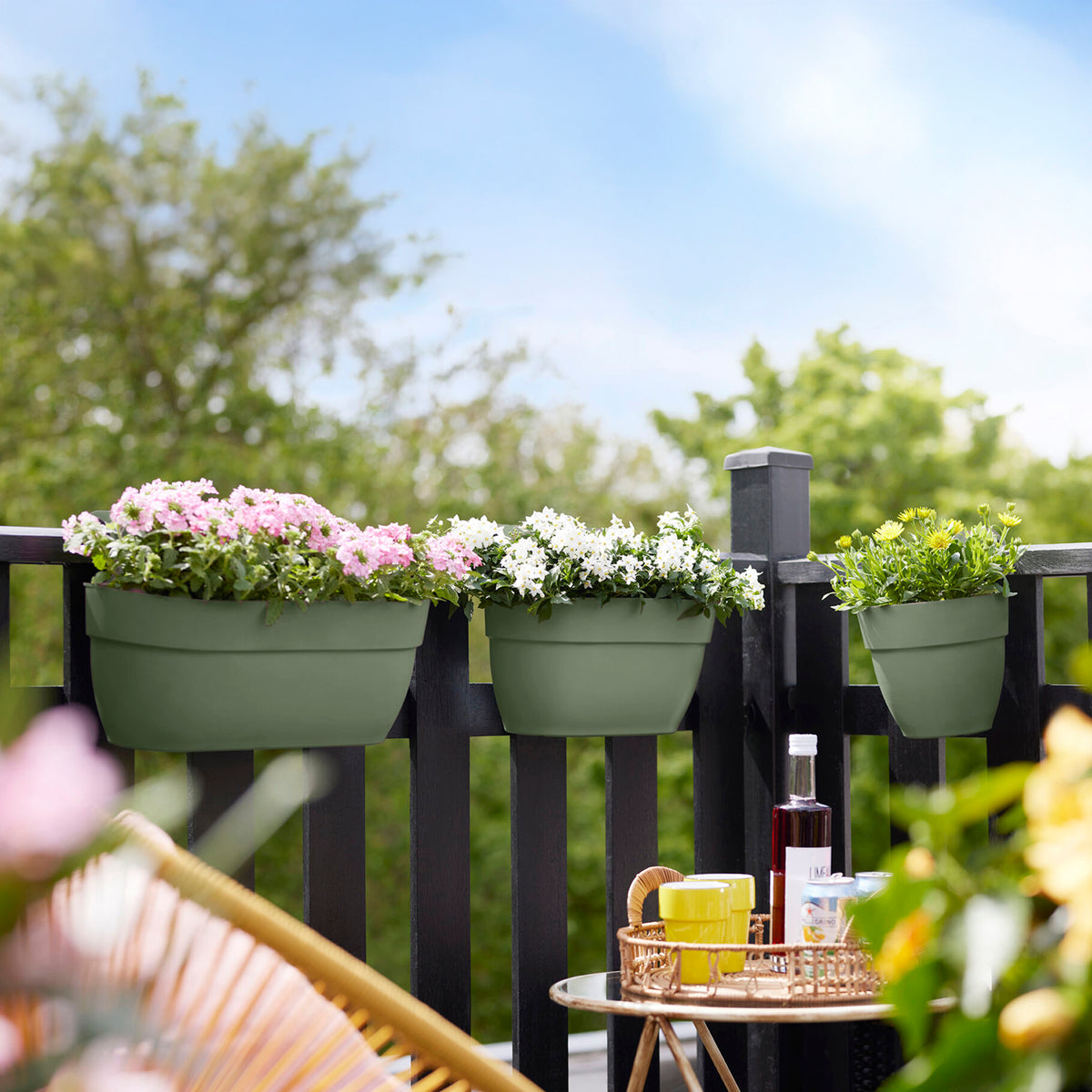 Balconière Vibia Campana easy hanger large Vert pistache ELHO - Willemse